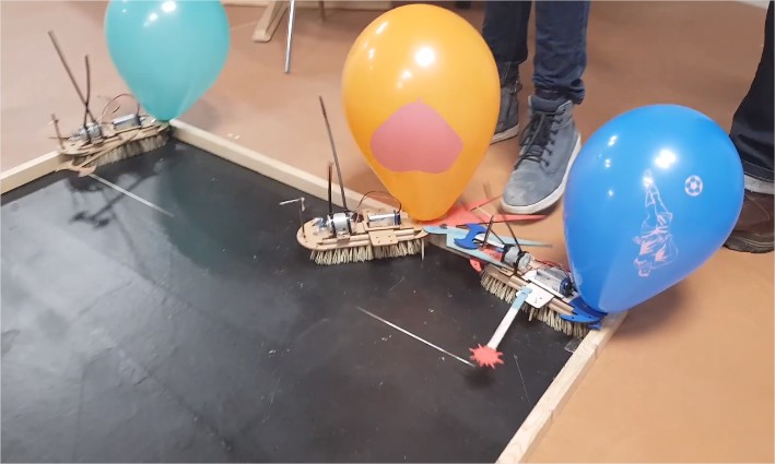 Stage-Vacances-hiver-robot-brosse-MJC-Arts-Blagnac